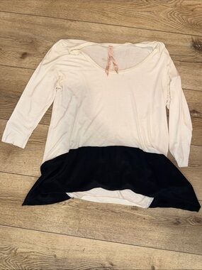Bailey 44 Top